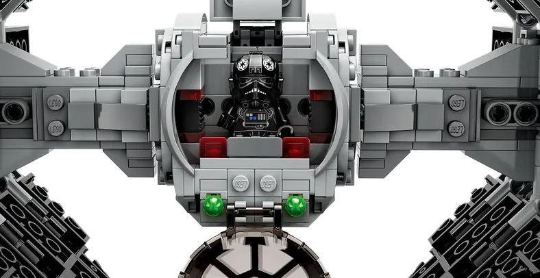 LEGO Mandalorian Fang Fighter vs. TIE Interceptor – Star Wars: The