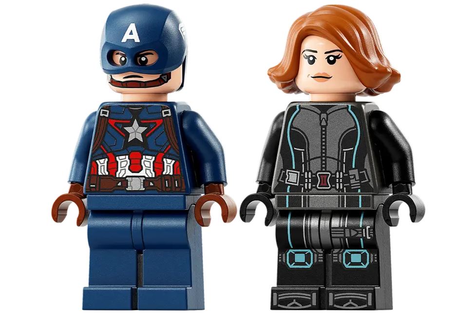 LEGO® Black Widow & Captain America Motorcycles - 76260 – LEGOLAND New York  Resort