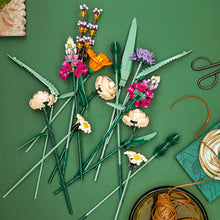 Load image into Gallery viewer, LEGO® Icons Flower Bouquet - 10280 - Buy any Botanicals Set $49.99 or More Get 40747 Daffodils for $5.00