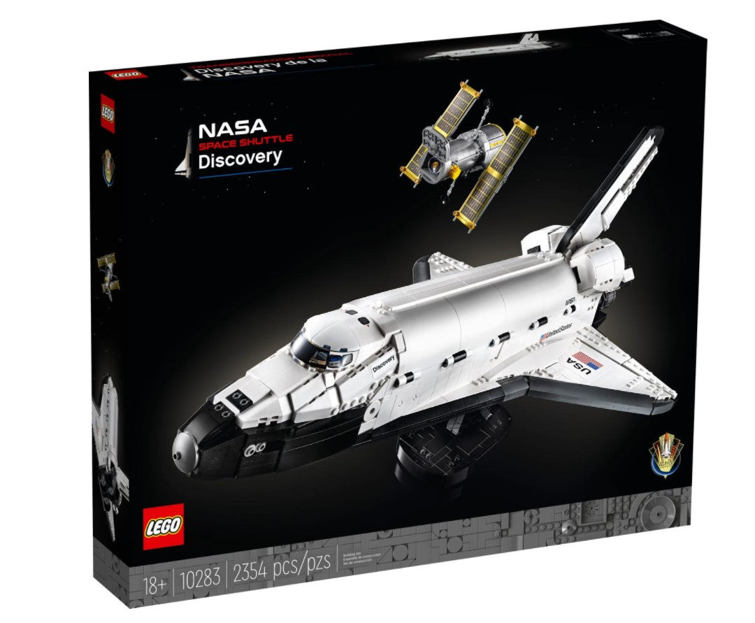 LEGO Creator Expert 10283 NASA Space Shuttle Discovery launches