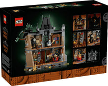 Load image into Gallery viewer, LEGO® Icons Mayor Manor - 11383
