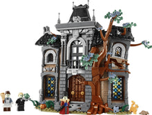 Load image into Gallery viewer, LEGO® Icons Mayor Manor - 11383
