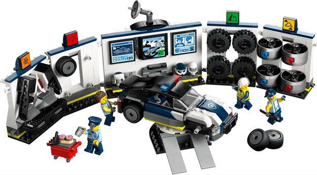 LEGO® City Custom Police Car Garage – 60457 – LEGOLAND New York Resort