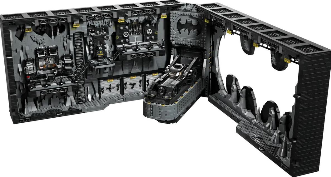 Batcave™ – Shadow Box 76252 | DC | Buy online at the Official LEGO® Shop US