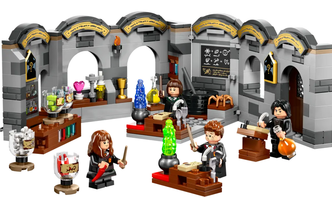 LEGO® Harry Potter™ Hogwarts™ Castle: Potions Class – 76431