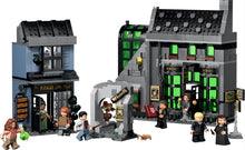 Load image into Gallery viewer, LEGO® Harry Potter™ Knockturn Alley™ Wizarding Shops – 76471
