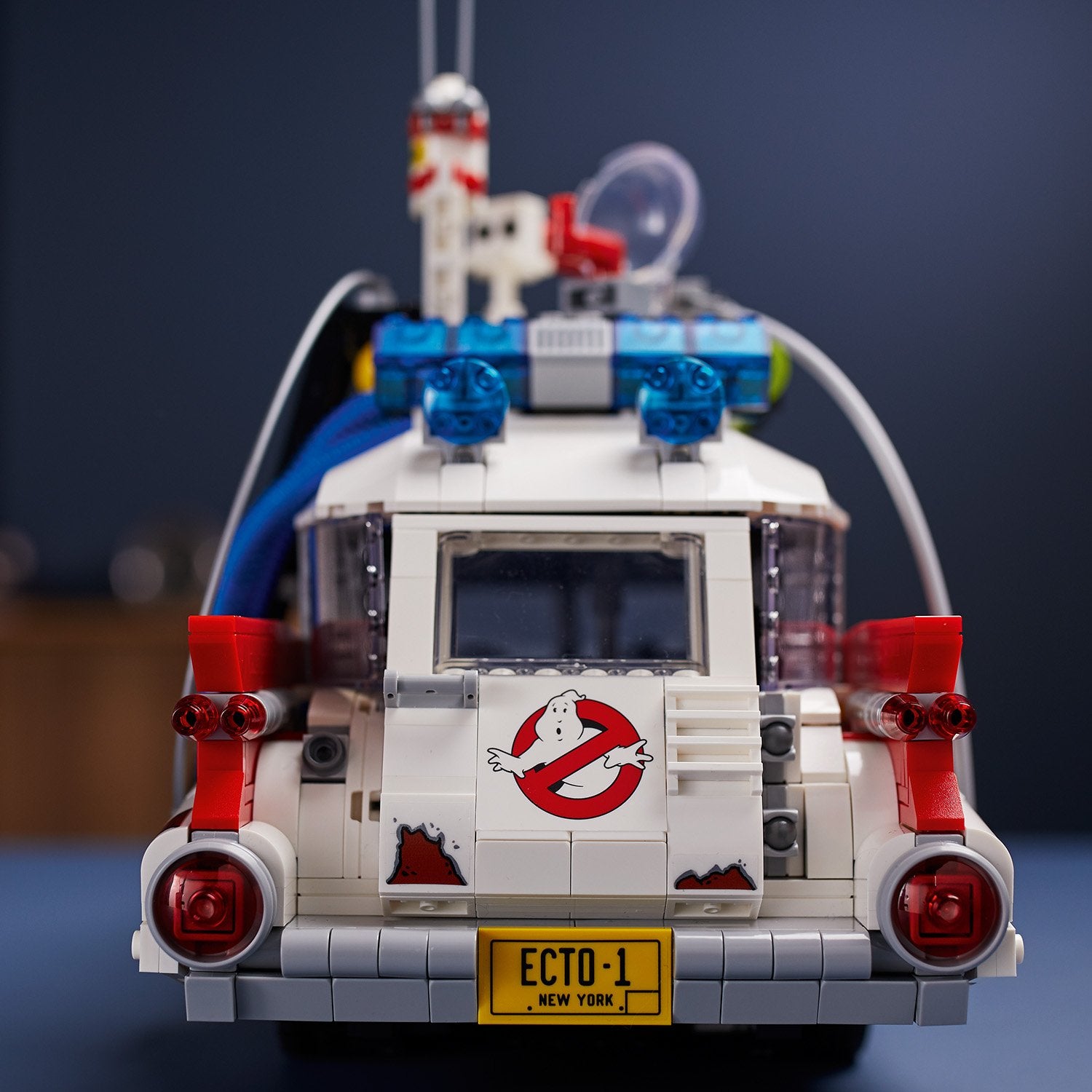 LEGO® Icons Ghostbusters ECTO-1 - 10274 – LEGOLAND New York Resort