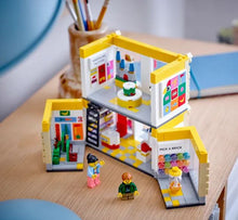 Load image into Gallery viewer, LEGO® Brand Store - 40574
