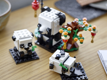 Load image into Gallery viewer, LEGO® BrickHeadz™ Chinese New Year Pandas - 40466
